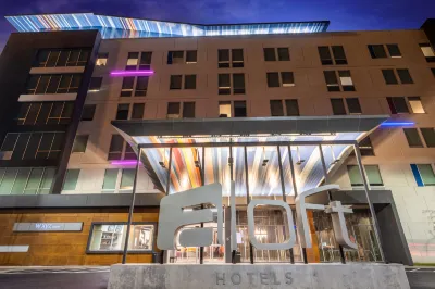 Aloft Austin South Hotels near H & R Grocery