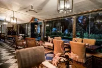 Hartford House Hotels in Indlovu DC