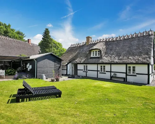 "Sibo" - 1.5km from the Sea Hotels in Stege