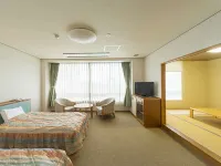 Hamazuru Hotels near Notojima Ohashi