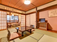 Hidatakayama Futarishizuka Hakuun
