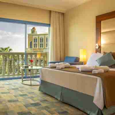 ヘルナン ドリームランド ホテル & カンファレンス センター Rooms