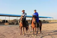 Ejina Qiyi Family Homestay