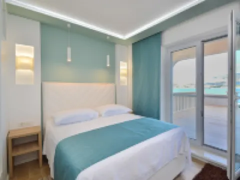 Mornar Hotels in Arbanija