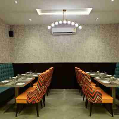Raj Regency Dining/Meeting Rooms