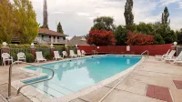 Baugh Motel, SureStay Collection by Best Western Hotels in Logan