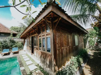 Sarini Villas Hotel dekat PASAR YADNYA BLAHBATUH
