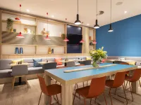 Holiday Inn Express ANTWERP - CITY CENTRE by IHG Hotels near Het Eilandje