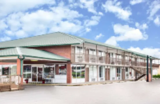 Days Inn by Wyndham Newport Hotels in 