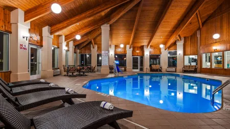 Best Western DeWitt Отели в г. Бат Тауншип