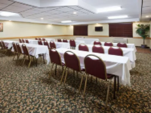 AmericInn by Wyndham Fargo West Acres Hotels in Fargo