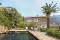 Aman Sveti Stefan - 5-Star