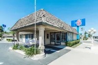 モーテル 6 キングスバーグ、カリフォルニア