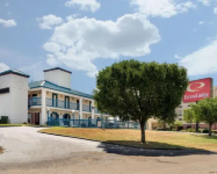 Econo Lodge Canton I-55