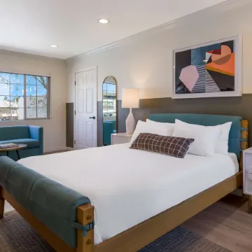 Signature Inn Oakland