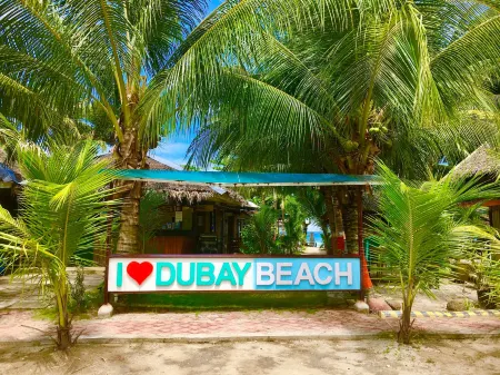 Dubay Panglao Beachfront Resort Отели рядом с достопримечательностью «Либаонг Уайт Бич»