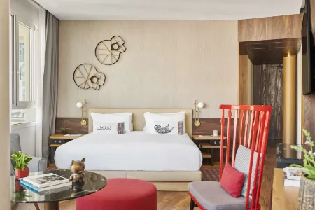 Hyatt Centric Gran Via Madrid Отели рядом с достопримечательностью «Королевский ботанический сад Мадрида»