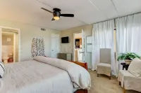220 Amelia by the Sea Condo
