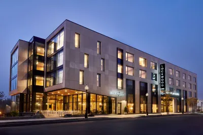 Lockwood Hotel Hotels near Colby College