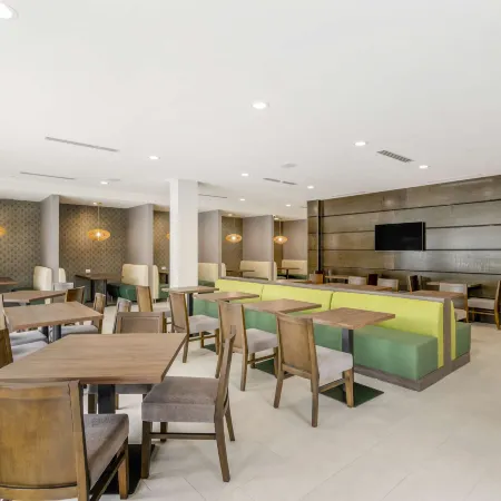 Best Western Plus Winter Haven Inn  Suites  Отели в г. Полк