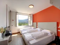 Isolino (Fon104) Hotel in zona Suna Beach - Pool & Lounge Bar