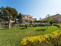 Miro Hotels near Cala Cap Roig