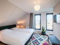 Oesterdam Resort Hotels in Tholen