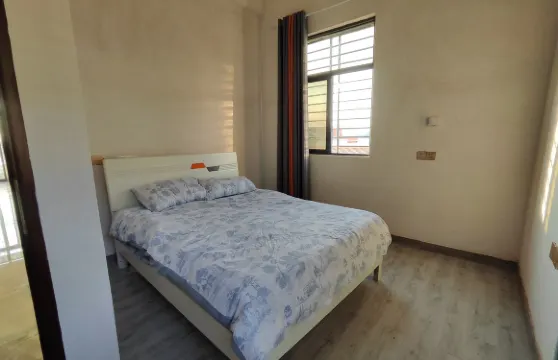 山水居金廂店家庭住房特大床公寓（蕉園村路分店）