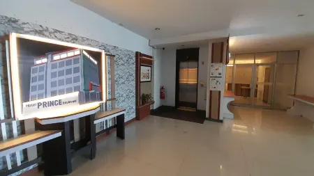 Hotel Prince Boulevard Отели в г. Манадо