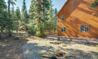 Duck Creek Village Cabin w/ Fire Pit & Grill!