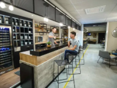 宜必思圖爾中心吉羅多飯店