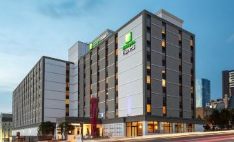 Holiday Inn Express Nashville Downtown Conf Ctr