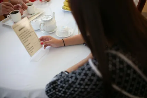 Kim Khoi Hotel Dining Photos