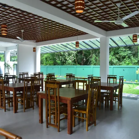 Eden Grand