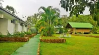 Hotel Saji-Sami Hotel dekat Rajarata University of Sri Lanka