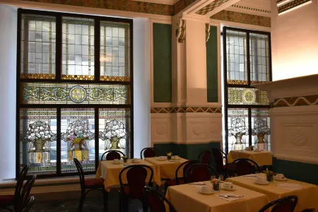 Hotel Roma Отели рядом с достопримечательностью «Antinori Palace»