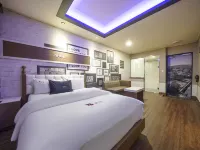 Chilgok Palgongsan Zip Hoteles cerca de Templo Pagyesa