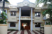 Black Beach Resort Hotels near Kayaking
