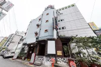 Seodaemun Thema Hotel in zona Arco Dongnimmun (Porta dell'Indipendenza)