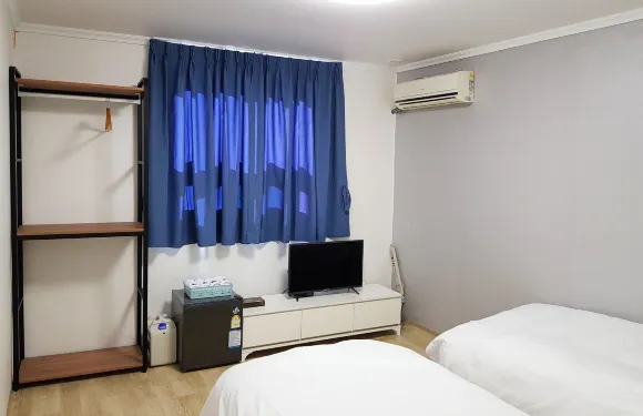 太白藍月亮汽車旅館