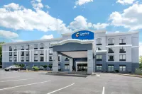 Comfort Inn & Suites Voorhees/Mt. Laurel Hotels in Echelon
