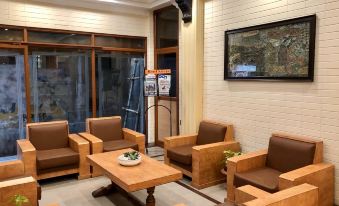 Hotel Saluja