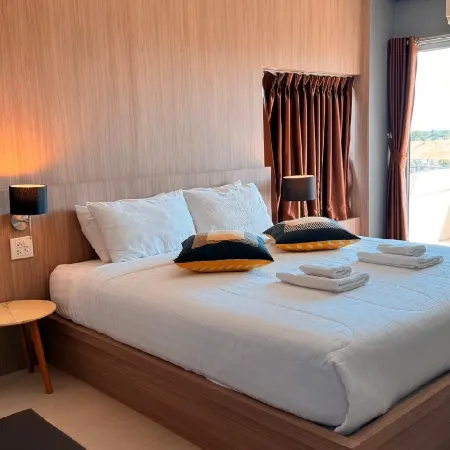 Home Place Lopburi Hotel