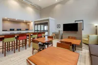 Quality Inn & Suites Evansville Downtown Hotels in Evansville