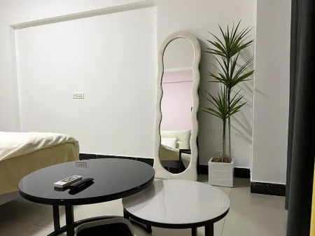 Fangdong Xiao A Jing Apartment (Wenchang Avenue)