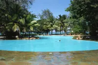 Papillon Lagoon Reef Hotel - Beach