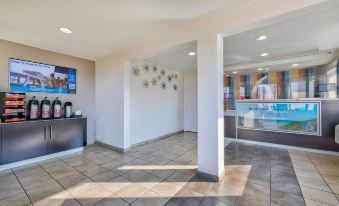 Motel 6 Anaheim, CA - Fullerton East