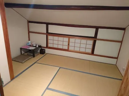 Machiya Guesthouse Miwa Отели рядом с достопримечательностью «Abe Monjuin»