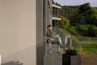 Hotel Món Sant Benet - Mountain view