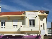 Hôtel le Carnon